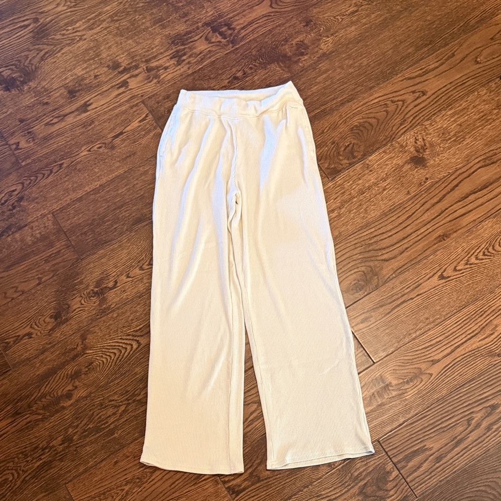 Cream Wide-Leg Pants/Lounge Sleep